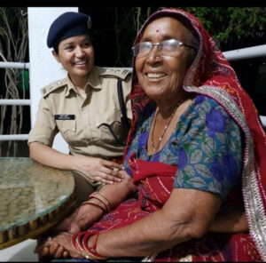 Success story of ips Saroj kumari