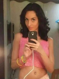 Nora Fatehi came to India with only 5000 rupees, today she is the owner of 39 crores.