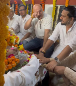 Satish kaushik last rites