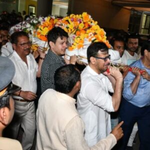 Satish kaushik last rites